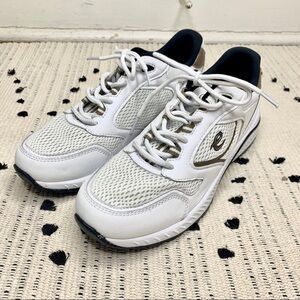 Easy Spirit Hender Walking Shoes Sneakers NWOB